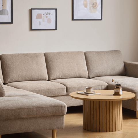 Jennifer högervänd U-soffa i sand med schäslong - L: 300 x D: 208 x H: 82 cm