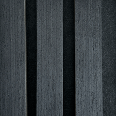 Prov på akustikpanel i svart ekfanér 150 x 120 mm