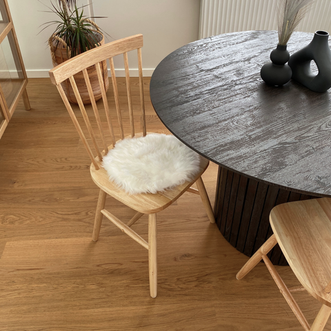 Holly - Pinnstol/matstol i ek