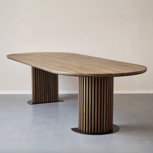 Matteo - Plankbord handgjort snickeribord med lamellunderrede i rökt massiv ek 300x120x77 cm