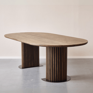 Matteo - Plankbord handgjort snickeribord med lamellunderrede i rökt massiv ek 240x120x77 cm