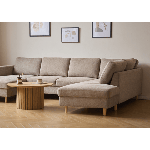 Jennifer vänstervänd U-soffa i sand med schäslong - L: 300 x D: 208 x H: 82 cm