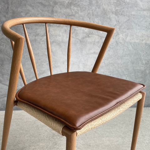 Bella - sittdyna i brunt konstläder